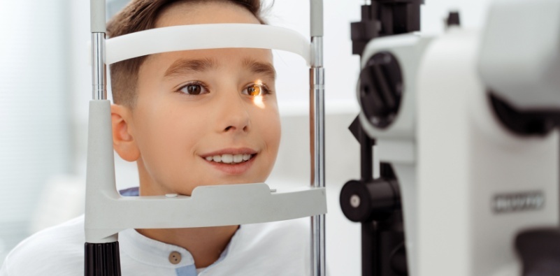 kid having an eye test